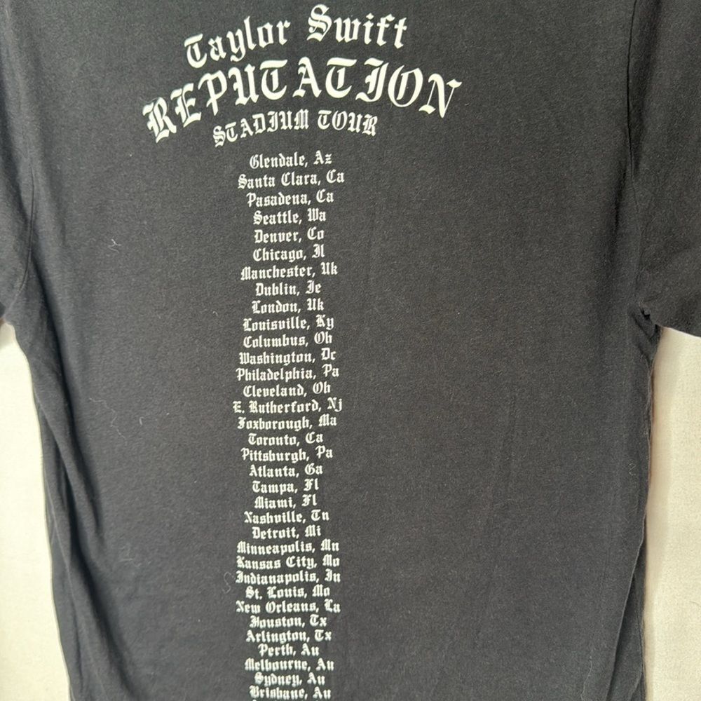 Taylor Swift Authentic 2018 Reputation Stadium To… - image 5